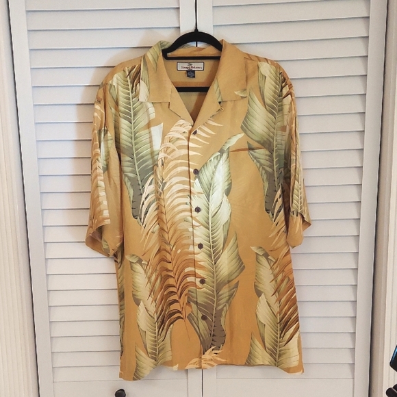 Tommy Bahama Shirt, Size L, 100% SILK, Mustard Yellow Leafy Print, Short Sleeves - Picture 1 of 5
